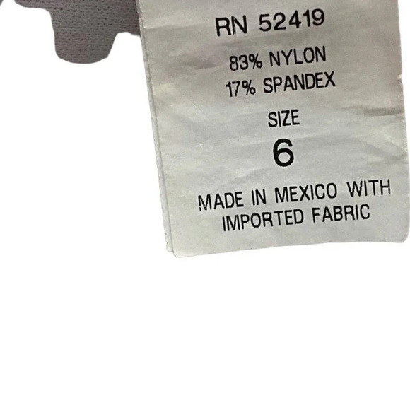 La Blanca Swim Bikini Top Size 6 Blue Loop Hook Closure Beach Ready Swimwear - Picture 8 of 9